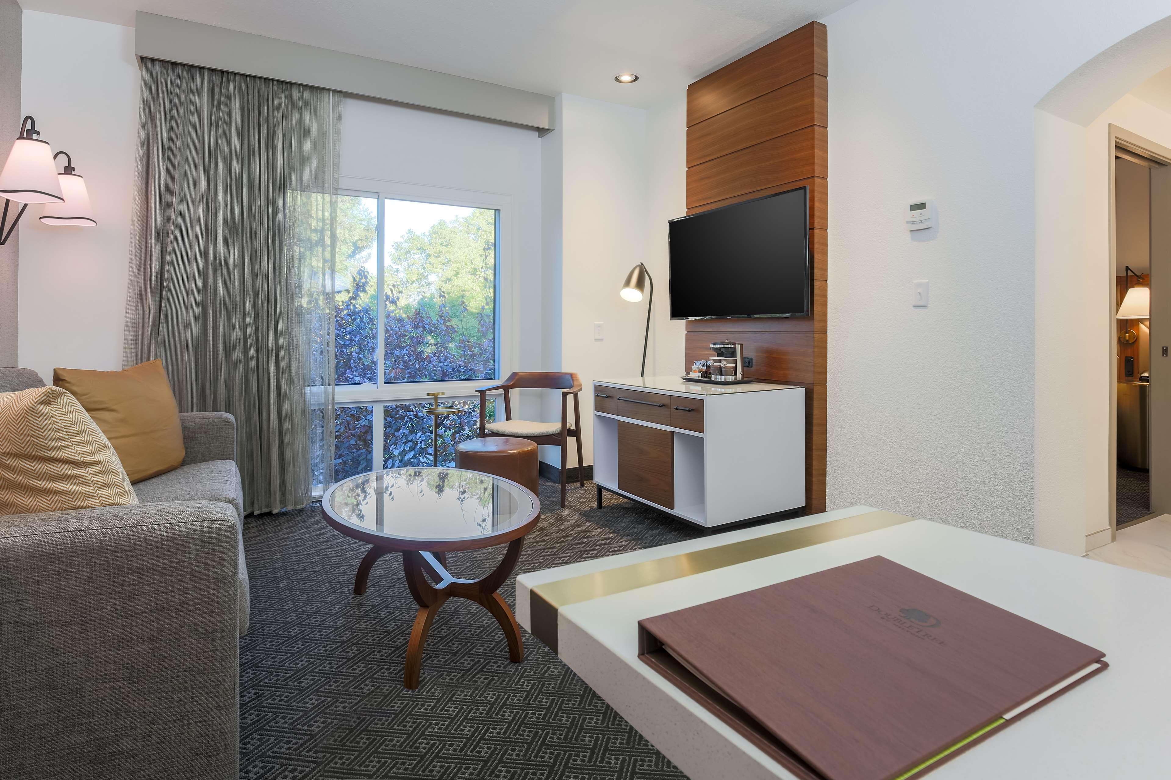 Doubletree Suites By Hilton Hotel Sacramento - Rancho Cordova Ngoại thất bức ảnh