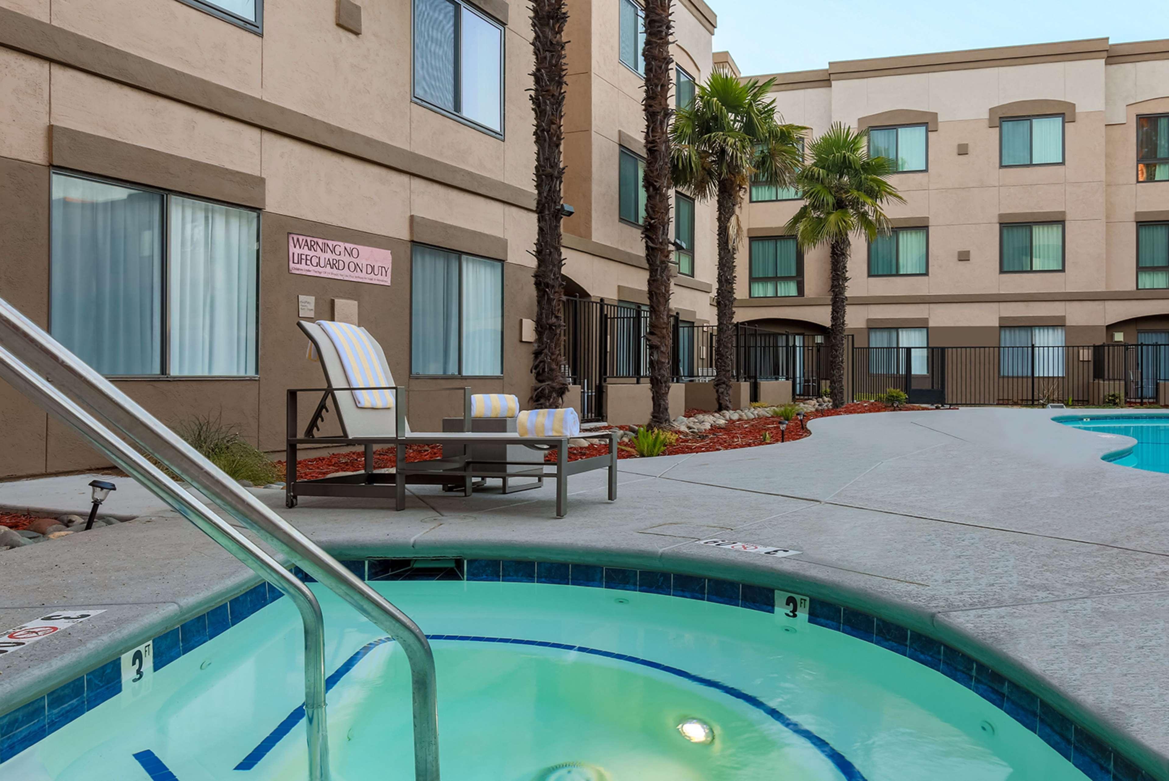 Doubletree Suites By Hilton Hotel Sacramento - Rancho Cordova Ngoại thất bức ảnh