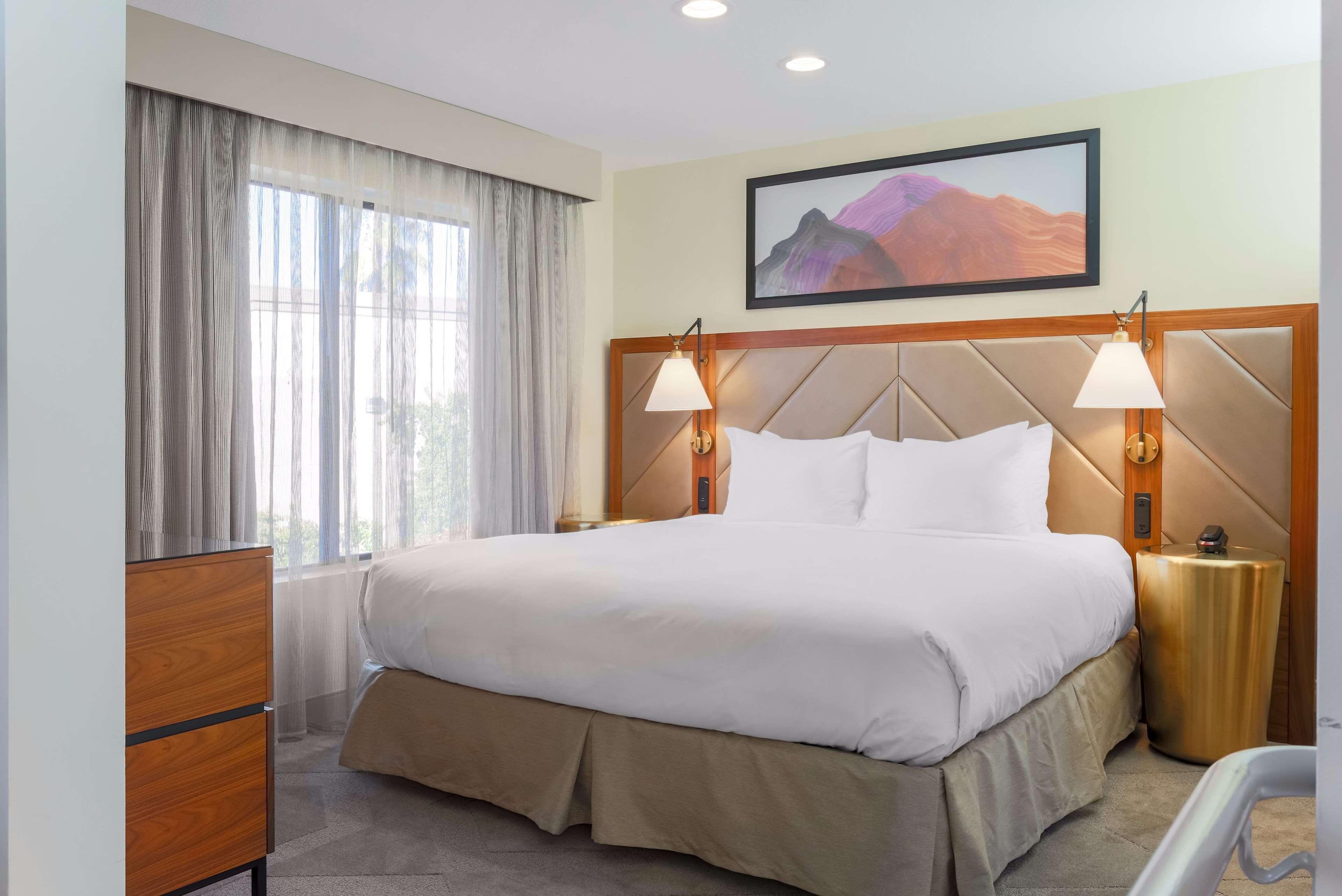 Doubletree Suites By Hilton Hotel Sacramento - Rancho Cordova Ngoại thất bức ảnh