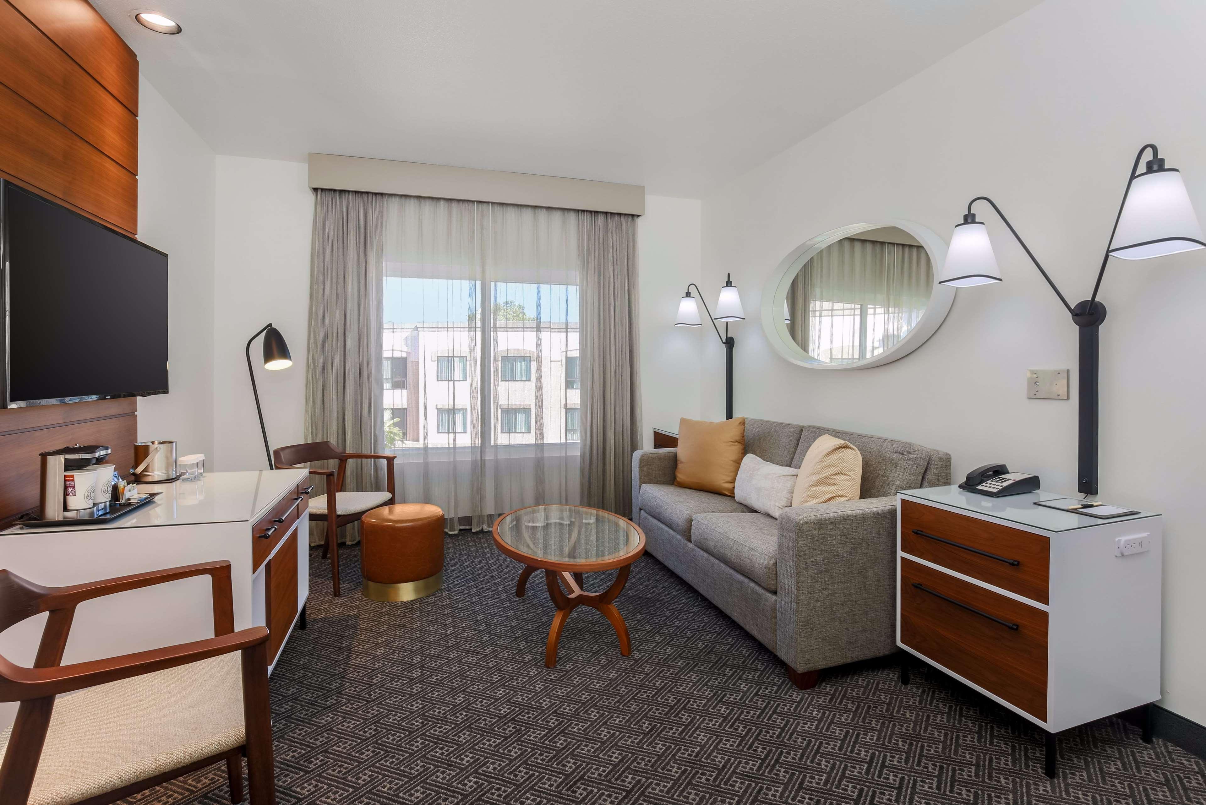 Doubletree Suites By Hilton Hotel Sacramento - Rancho Cordova Ngoại thất bức ảnh