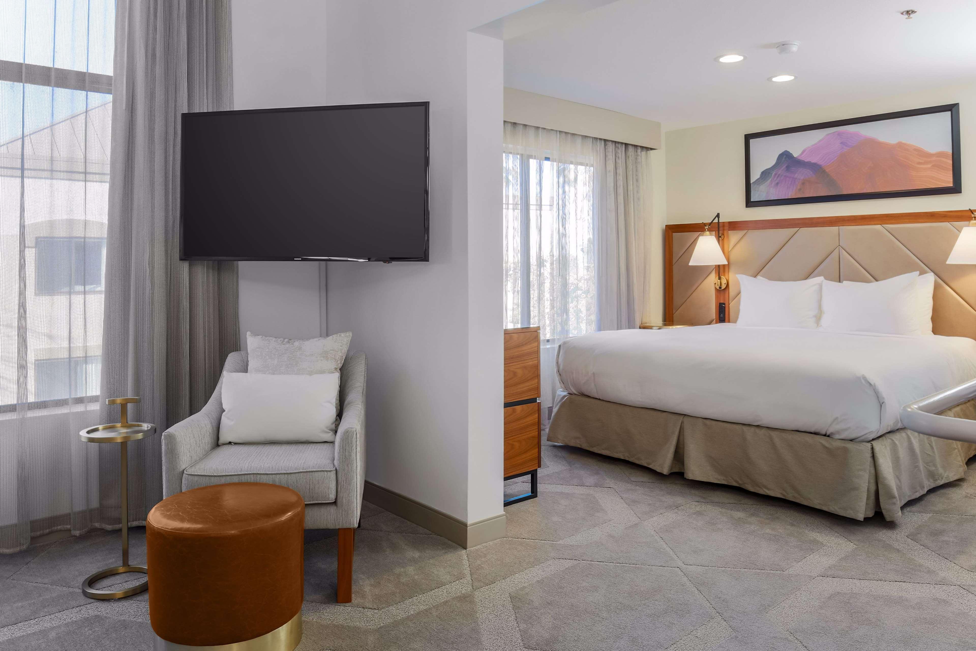 Doubletree Suites By Hilton Hotel Sacramento - Rancho Cordova Ngoại thất bức ảnh